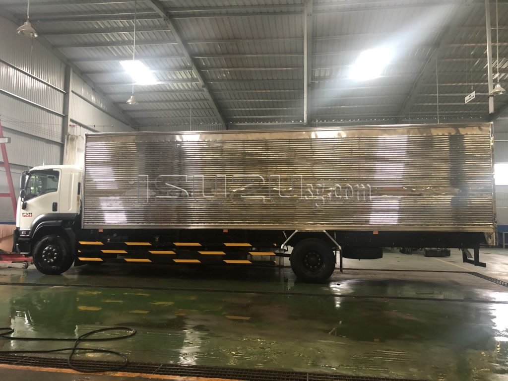 isuzu-fvr900-thung-dai-9m8 (2)