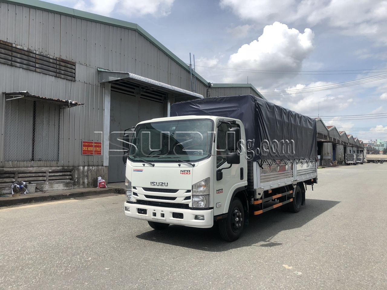 isuzu-3t5-thung-bat isuzu-3t5-thung-bat